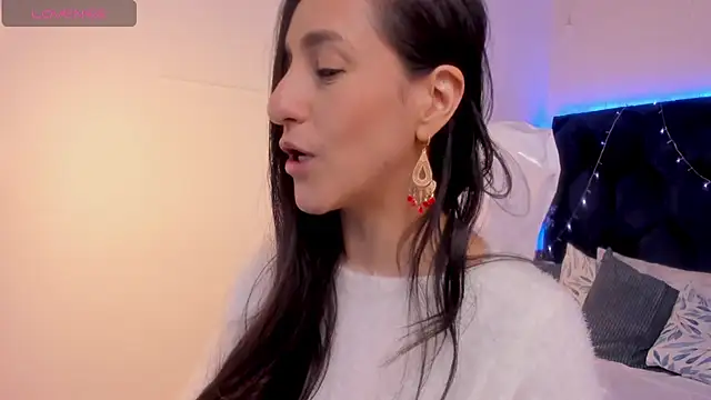 Snapshot of lauren_fit chatting on 03/15/25, 05:48 lauren fit online show from 03/15/25, 05:48