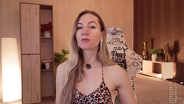 Snapshot of Hello_Lisha chatting on 05/11/26, 08:20 Hello Lisha online show from 05/11/26, 08:20