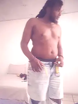 Snapshot of BigBlacBoyD chatting on 12/14/25, 01:38 BigBlacBoyD online show from 12/14/25, 01:38