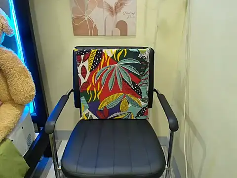 Snapshot of Skinny_regie99xxx chatting on 09/29/25, 11:37 Skinny regie99xxx online show from 09/29/25, 11:37