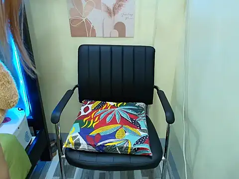 Snapshot of Skinny_regie99xxx chatting on 10/02/25, 11:23 Skinny regie99xxx online show from 10/02/25, 11:23