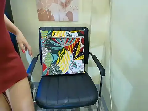 Snapshot of Skinny_regie99xxx chatting on 10/09/25, 01:25 Skinny regie99xxx online show from 10/09/25, 01:25