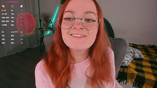 Snapshot of Alice_CutePerv chatting on 11/21/25, 07:12 Alice CutePerv online show from 11/21/25, 07:12