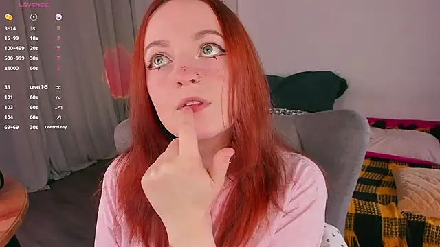 Snapshot of Alice_CutePerv chatting on 12/13/25, 10:15 Alice CutePerv online show from 12/13/25, 10:15