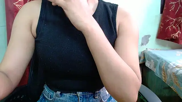 sweet-alia online show from 04/18/26, 11:58