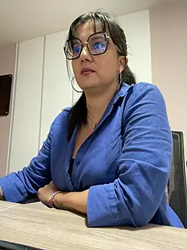 SWEETLILY18 online show from 02/24/25, 11:21