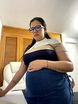 SWEETLILY18 online show from 10/15/25, 10:54