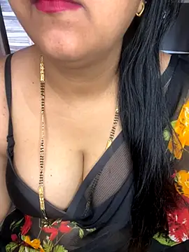 Snapshot of Zoya_Varma004 chatting on 11/18/25, 06:07 Zoya Varma004 online show from 11/18/25, 06:07