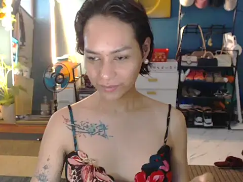 BonaBarrameda online show from 06/23/26, 05:49