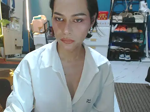 BonaBarrameda online show from 06/28/26, 07:14