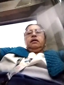 Keyla01  online show from 11/18/25, 10:31