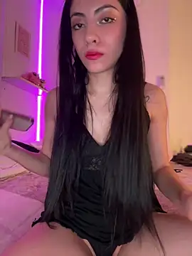 Snapshot of martiiaciar chatting on 12/15/25, 01:21 martiiaciar online show from 12/15/25, 01:21