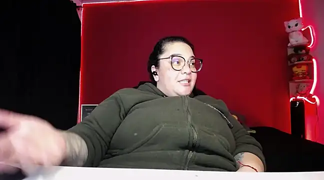 lulubigtitts1 online show from 12/11/24, 04:07