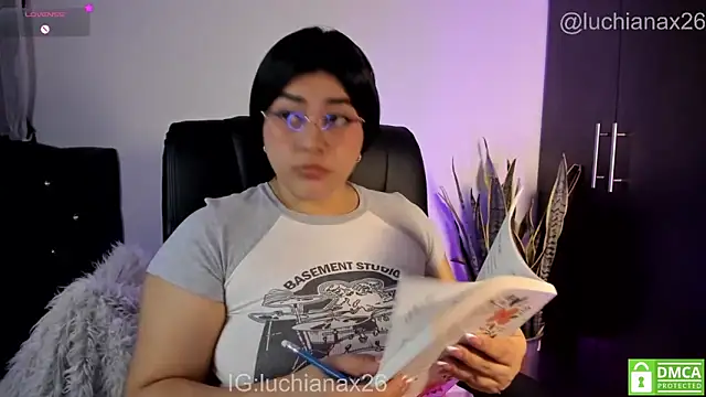 lucy26  online show from 04/11/26, 07:45