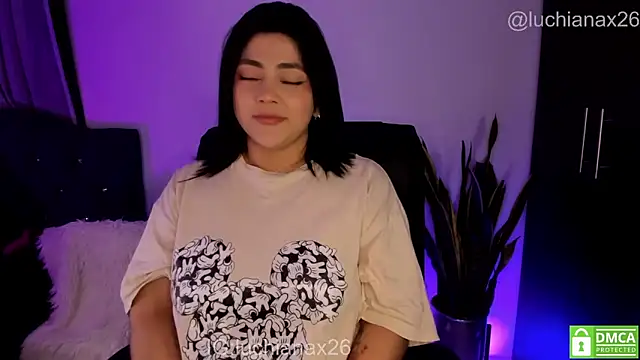 lucy26  online show from 05/05/26, 04:20