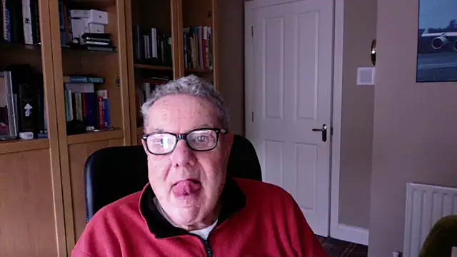 Snapshot of Oldpistolpete chatting on 01/14/25, 10:06 Oldpistolpete online show from 01/14/25, 10:06