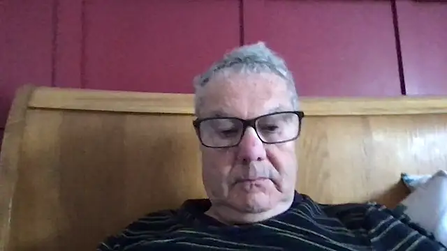 Snapshot of Oldpistolpete chatting on 03/19/25, 09:28 Oldpistolpete online show from 03/19/25, 09:28