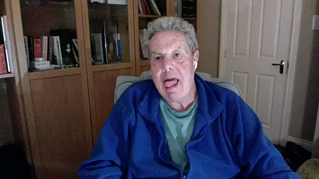 Snapshot of Oldpistolpete chatting on 04/20/26, 08:54 Oldpistolpete online show from 04/20/26, 08:54