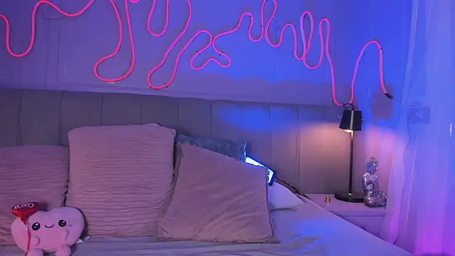 Sofly s online show from 02/26/26, 11:53