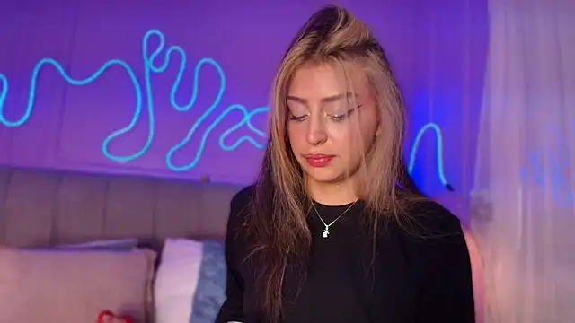 Sofly s online show from 03/27/26, 11:54