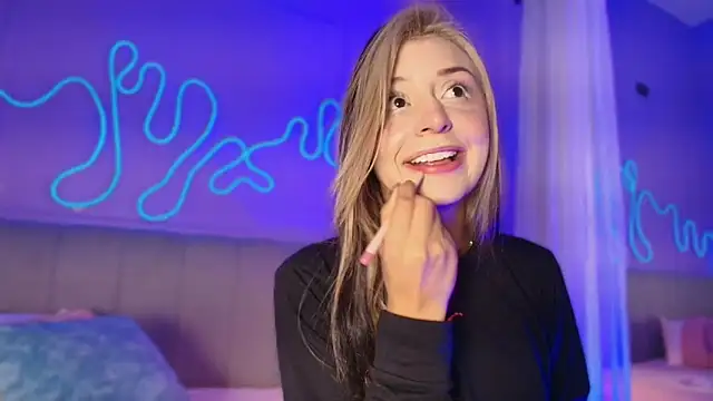 Sofly s online show from 05/22/26, 11:49