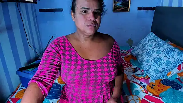 Snapshot of luciana_osorno chatting on 02/11/25, 10:50 luciana osorno online show from 02/11/25, 10:50