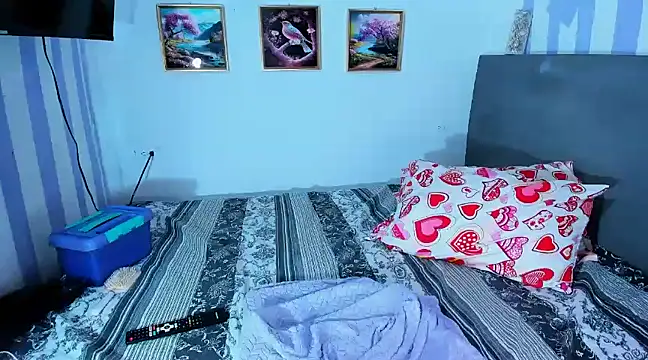 Snapshot of luciana_osorno chatting on 03/06/25, 10:47 luciana osorno online show from 03/06/25, 10:47