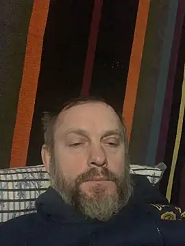 Snapshot of GHsveter chatting on 01/21/25, 12:39 GHsveter online show from 01/21/25, 12:39