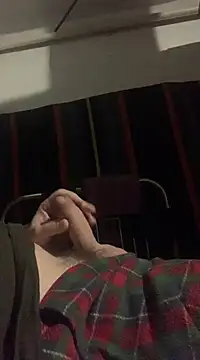 Snapshot of GHsveter chatting on 02/19/25, 03:38 GHsveter online show from 02/19/25, 03:38