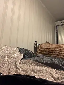 Snapshot of GHsveter chatting on 12/19/25, 10:50 GHsveter online show from 12/19/25, 10:50