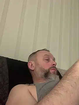 Snapshot of GHsveter chatting on 03/09/26, 09:13 GHsveter online show from 03/09/26, 09:13