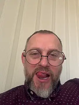 Snapshot of GHsveter chatting on 03/10/26, 09:58 GHsveter online show from 03/10/26, 09:58