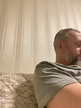 Snapshot of GHsveter chatting on 03/20/26, 10:36 GHsveter online show from 03/20/26, 10:36