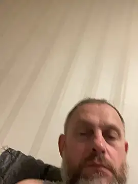 Snapshot of GHsveter chatting on 03/24/26, 09:53 GHsveter online show from 03/24/26, 09:53