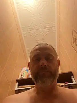 Snapshot of GHsveter chatting on 03/29/26, 10:15 GHsveter online show from 03/29/26, 10:15