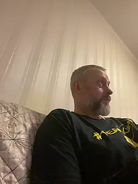 Snapshot of GHsveter chatting on 04/01/26, 04:48 GHsveter online show from 04/01/26, 04:48