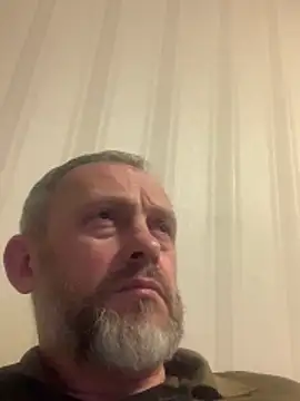 Snapshot of GHsveter chatting on 04/03/26, 09:35 GHsveter online show from 04/03/26, 09:35