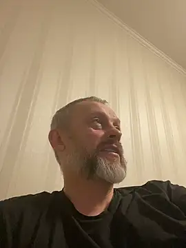 Snapshot of GHsveter chatting on 04/08/26, 09:15 GHsveter online show from 04/08/26, 09:15