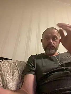 Snapshot of GHsveter chatting on 04/09/26, 08:03 GHsveter online show from 04/09/26, 08:03