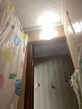 Snapshot of GHsveter chatting on 04/14/26, 09:15 GHsveter online show from 04/14/26, 09:15