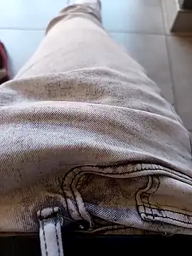 Snapshot of chef-dudi012 chatting on 10/10/25, 10:14 chef-dudi012 online show from 10/10/25, 10:14