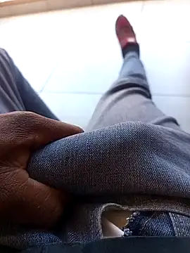 chef-dudi012 online show from 12/03/25, 07:38