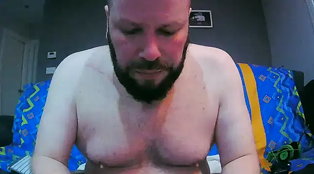 Snapshot of txan9876 chatting on 12/17/24, 08:32 txan9876 online show from 12/17/24, 08:32