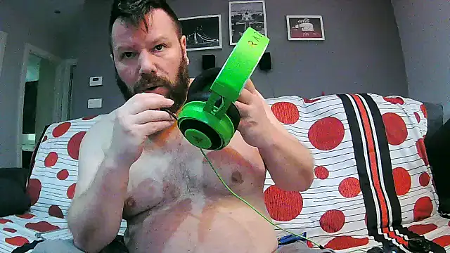 Snapshot of txan9876 chatting on 01/03/25, 01:47 txan9876 online show from 01/03/25, 01:47