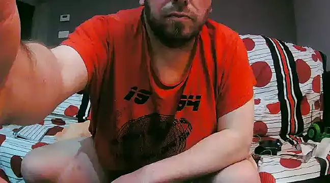 Snapshot of txan9876 chatting on 02/13/25, 08:34 txan9876 online show from 02/13/25, 08:34