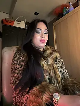 Snapshot of BigDominaMia chatting on 03/01/26, 03:30 BigDominaMia online show from 03/01/26, 03:30