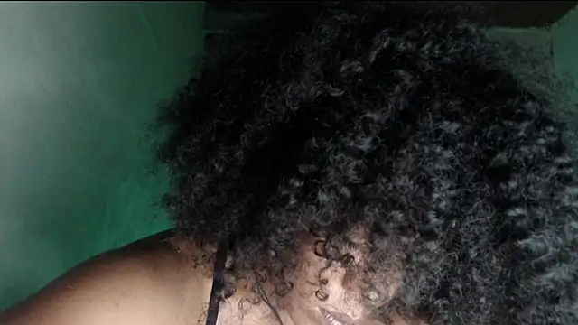 Snapshot of cherry_cleou chatting on 02/13/25, 05:54 cherry cleou online show from 02/13/25, 05:54