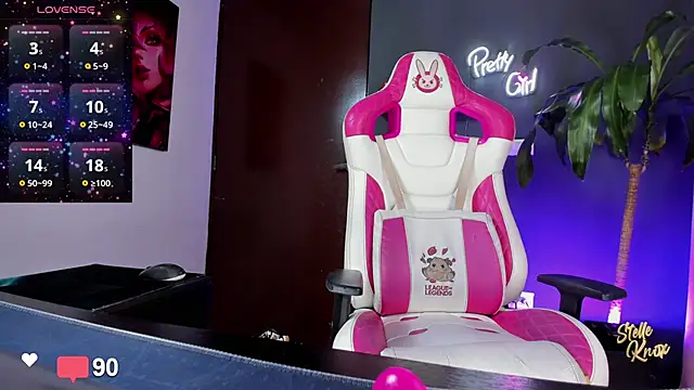 stelleknox  online show from 03/14/25, 11:00