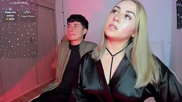 sophi mooreno online show from 12/12/24, 11:47