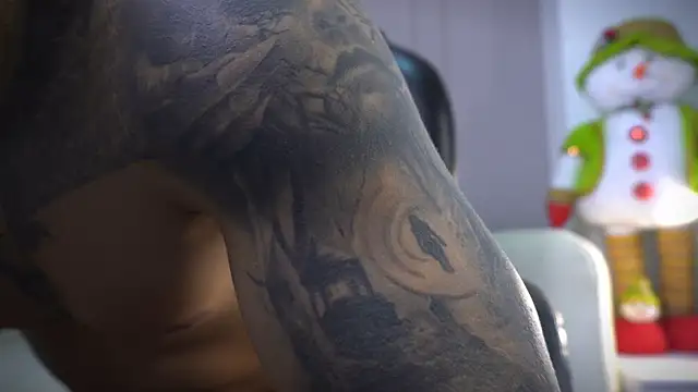 Frank Farrell online show from 11/19/25, 10:10